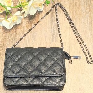 Black Quilted Faux Leather Purse W/Chain Strap